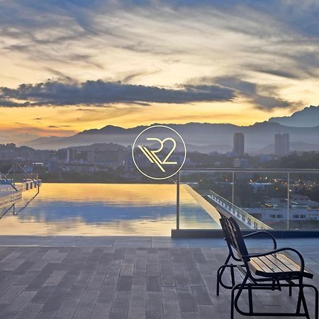 Aru Suites Homestay Wifi,Carpark,24H Check In,Water Filter By R2 Residence Kota Kinabalu Buitenkant foto