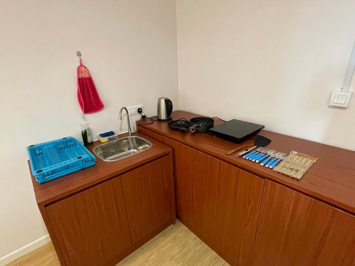 Aru Suites Homestay Wifi,Carpark,24H Check In,Water Filter By R2 Residence Kota Kinabalu Buitenkant foto