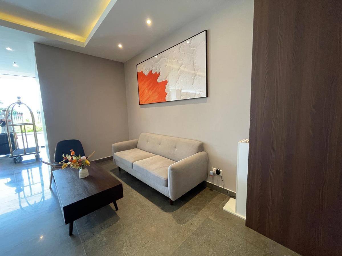 Aru Suites Homestay Wifi,Carpark,24H Check In,Water Filter By R2 Residence Kota Kinabalu Buitenkant foto