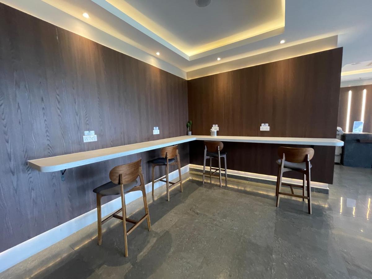Aru Suites Homestay Wifi,Carpark,24H Check In,Water Filter By R2 Residence Kota Kinabalu Buitenkant foto
