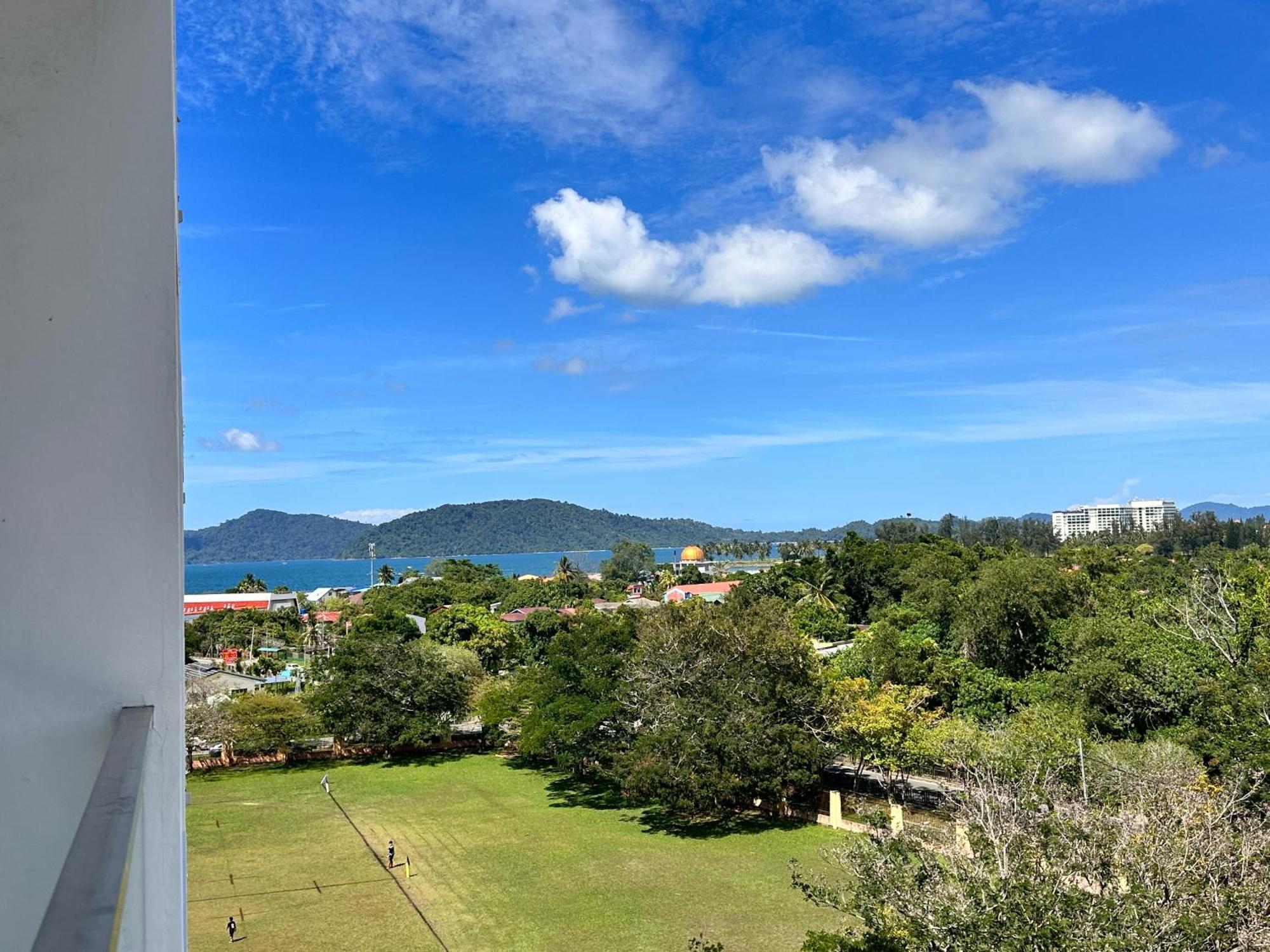 Aru Suites Homestay Wifi,Carpark,24H Check In,Water Filter By R2 Residence Kota Kinabalu Buitenkant foto