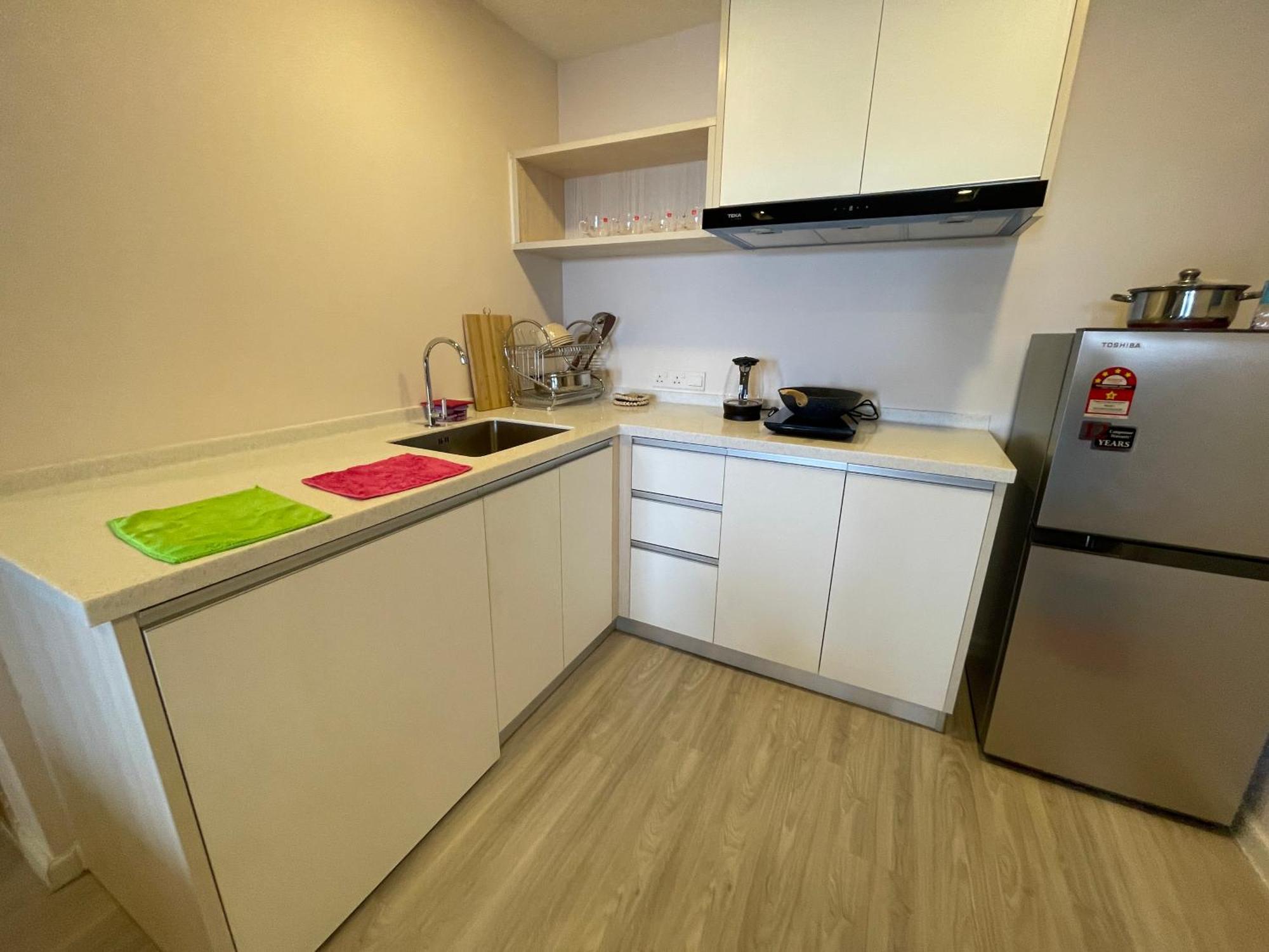 Aru Suites Homestay Wifi,Carpark,24H Check In,Water Filter By R2 Residence Kota Kinabalu Buitenkant foto