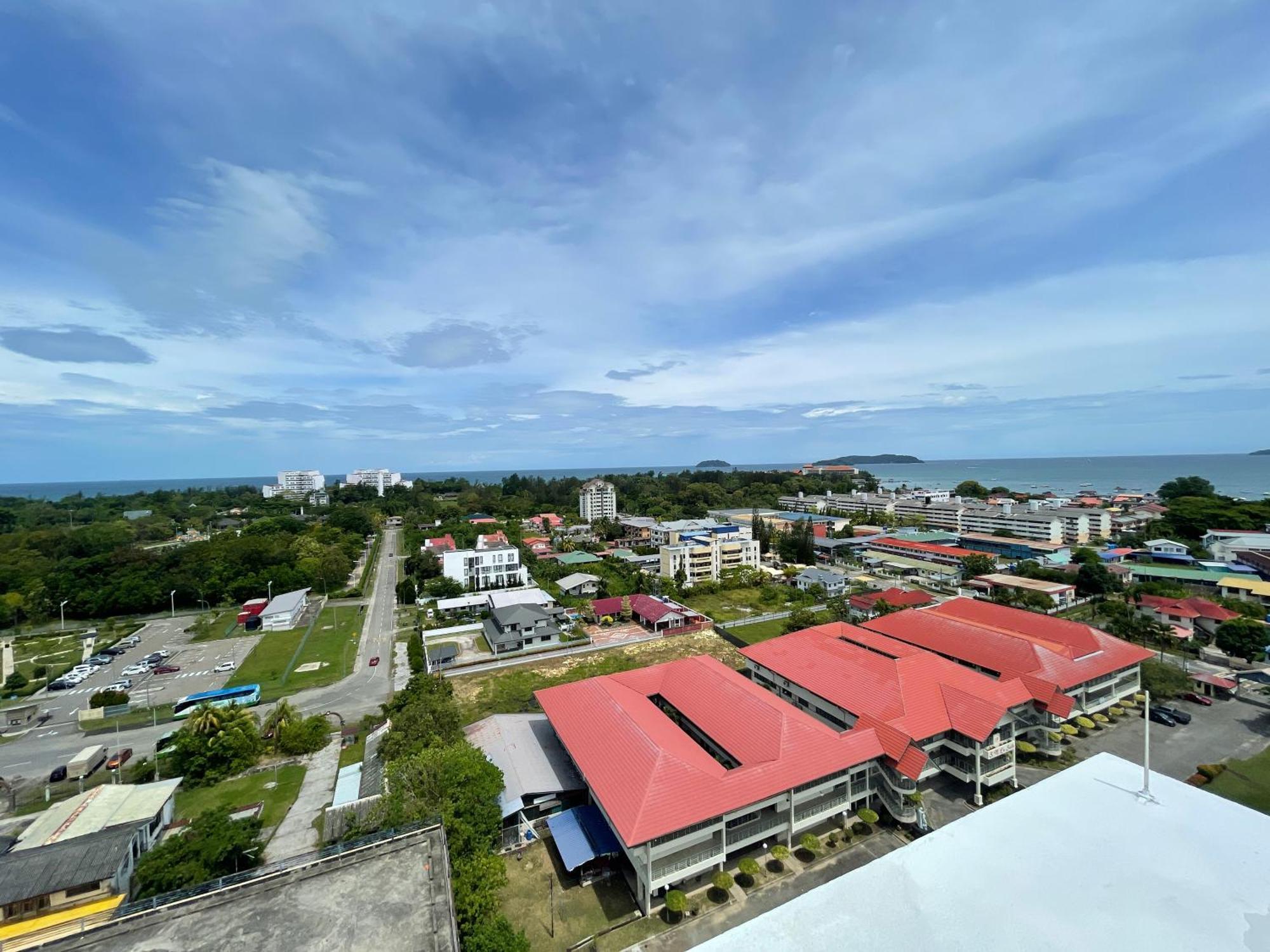 Aru Suites Homestay Wifi,Carpark,24H Check In,Water Filter By R2 Residence Kota Kinabalu Buitenkant foto